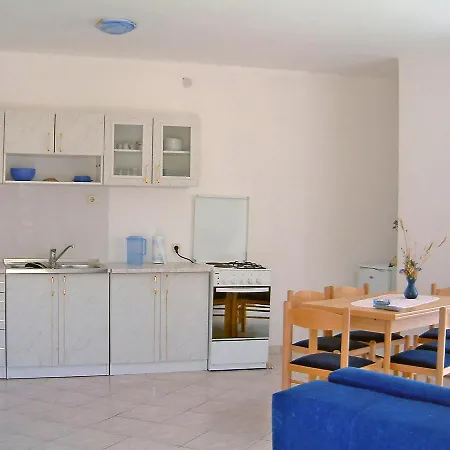 Apartment In Ugljan - Insel Ugljan 7453 Ugljan